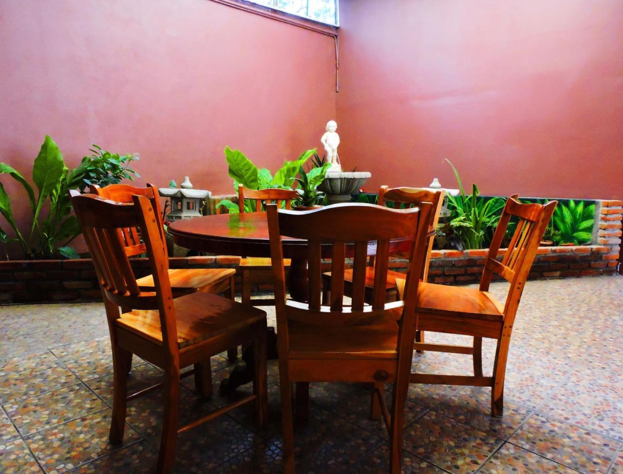 Hotel Xolotlan Манагуа Екстериор снимка